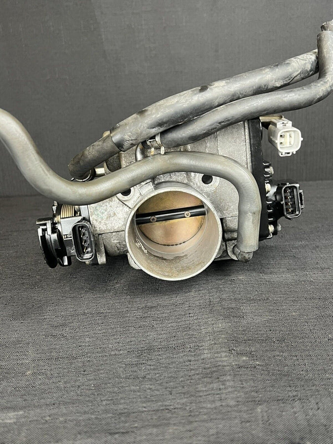 Toyota Tacoma 3.4l Throttle Body Assembly Oem 22030-62020 2001-2004