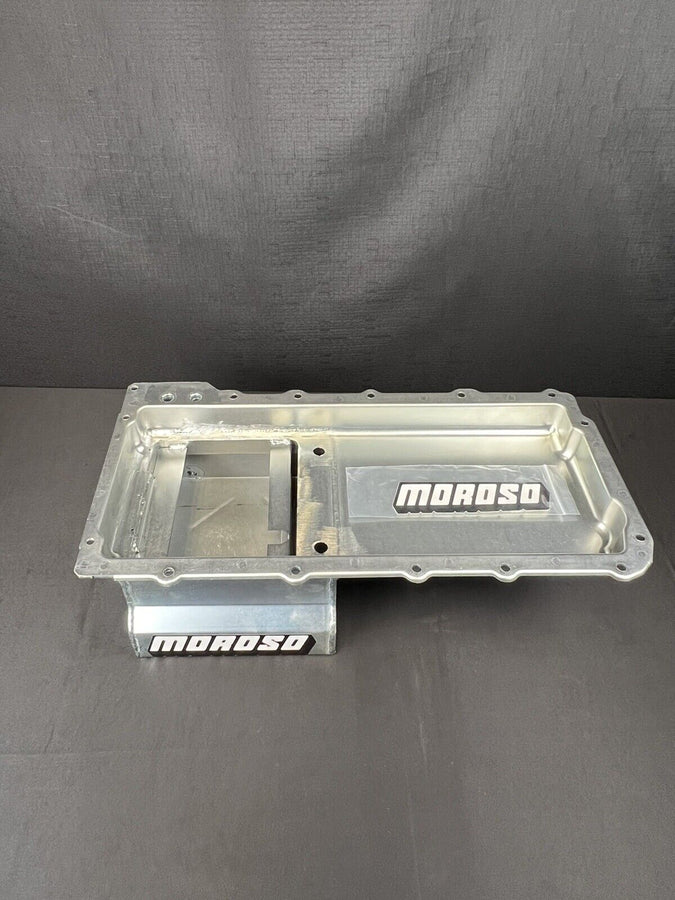 Moroso 20140 LS Swap (w/Rear Sump + Two -10An Fittings)  7qt