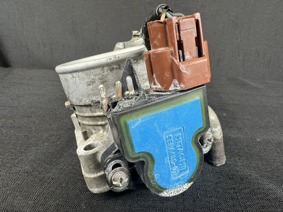 Nissan Frontier Throttle Body 3.3L 16118-4S111 OEM 1999-2000, 2002-2004