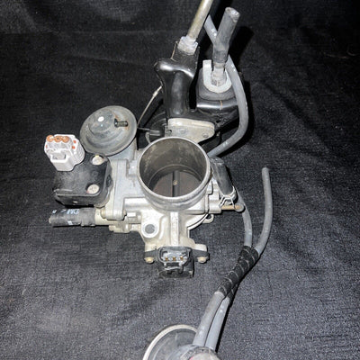 Toyota Camry Throttle Body 2.2L (22210-03060) OEM 1997-2000
