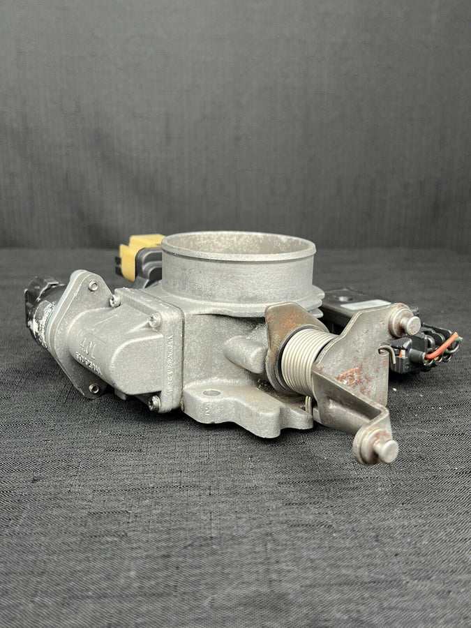 Jeep Grand Cherokee Throttle Body 4.0L 53013290AA OEM 2002-2004