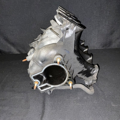 GMC Sierra 1500 Intake Manifold 5.3L V8 OEM (25321788) (01-05)