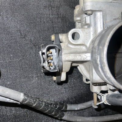 Toyota Camry Throttle Body 2.2L (22210-03060) OEM 1997-2000