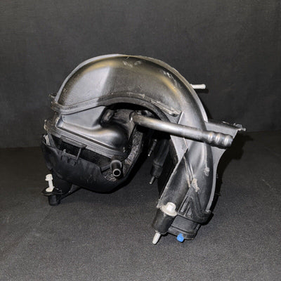GM Chevrolet Impala Intake Manifold Assembly 2.5L OEM (12639885) (2014-2019)