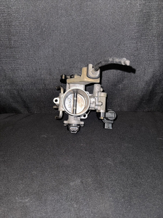 Toyota Rav 4 2.0L Throttle Body 22210-28050 OEM 2001-2003