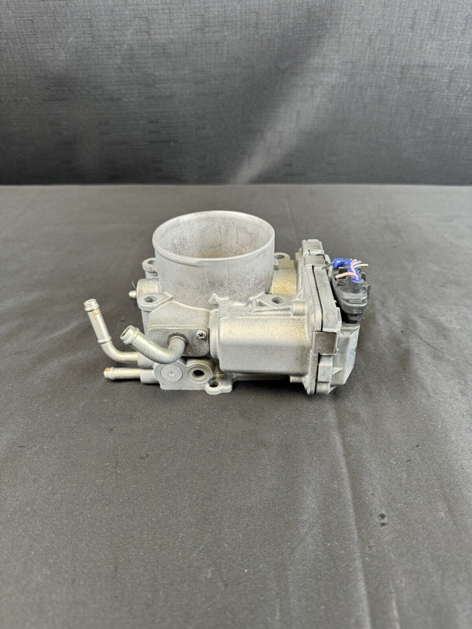 Toyota Tundra Throttle Body Assembly/Motor 4.7L OEM (22030-50170) (02-04)