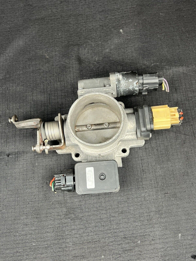 Jeep Grand Cherokee Throttle Body 4.0L 53013290AA OEM 2002-2004