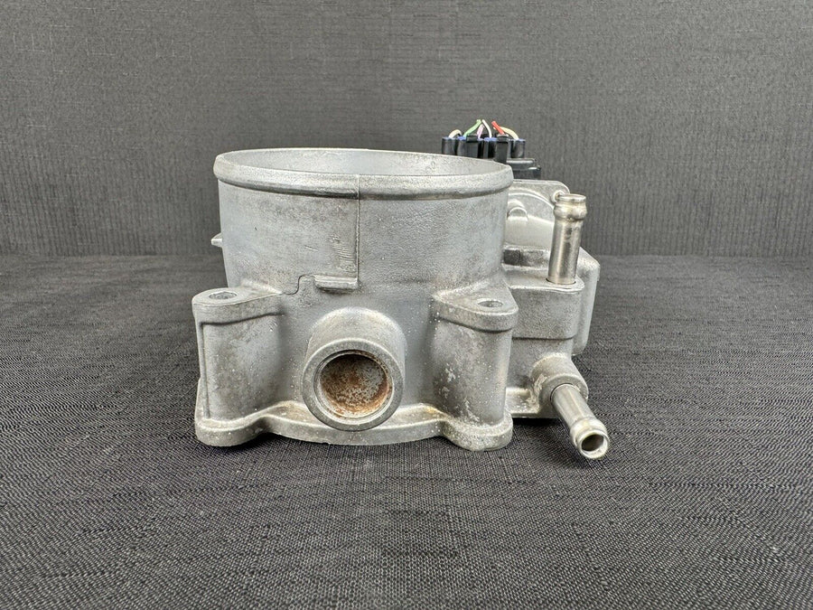Toyota Tundra Throttle Body 4.7L OEM (22030-0F010) (2007-2009)