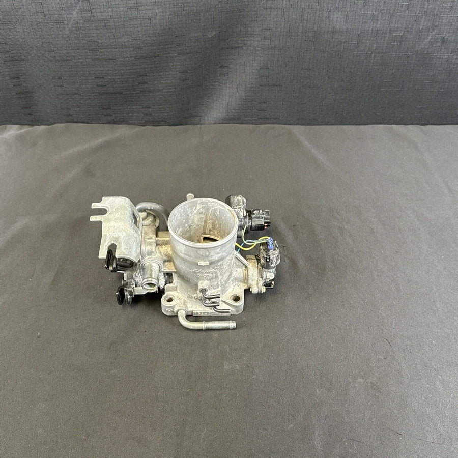 Toyota Tacoma Throttle Body  2.7L & 2.4L 00-04 (22210-75250) 4 Runner AT