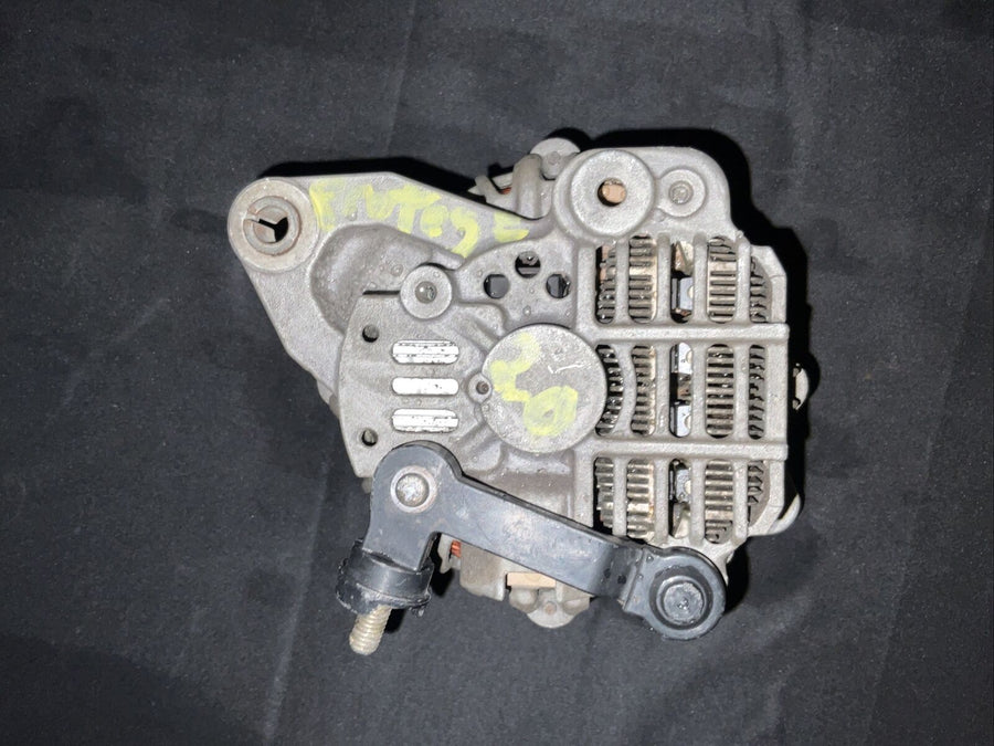 Mazda Protege Alternator 2.0L OEM (FP34-18-300B) (1996–2003)