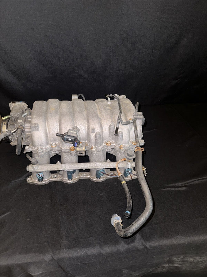 Toyota Tundra  Intake Manifold W TB & Fuel Rail INJ 4.7L 02-05 OEM  22030-50170