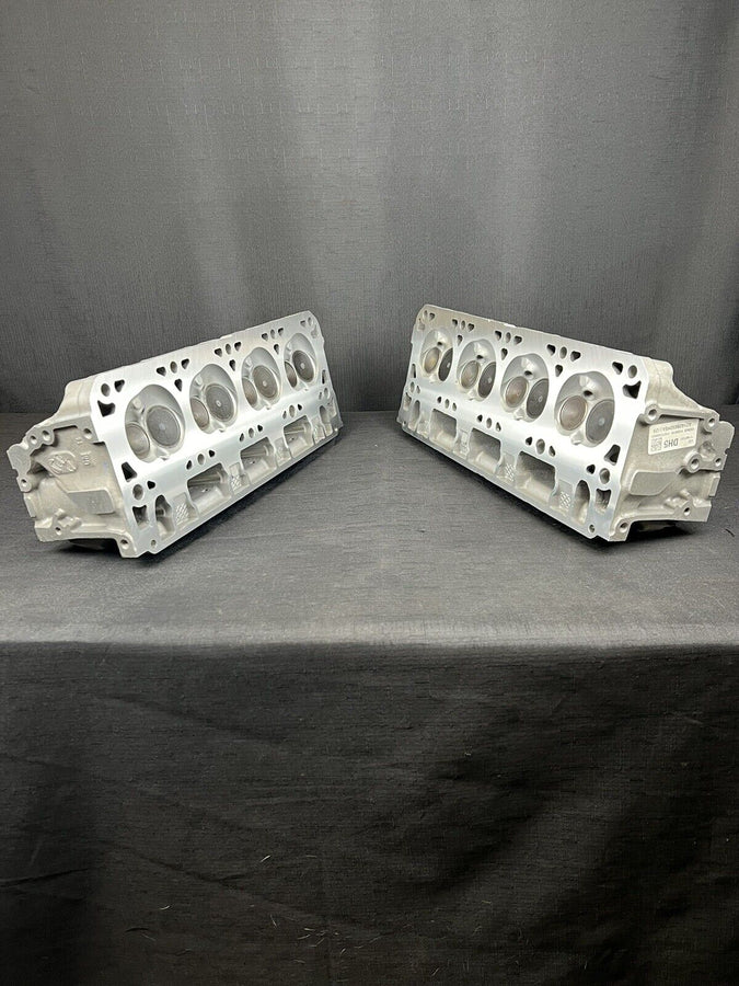 L83 GM 5.3L Cylinder Head Assembly Silverado 12620214