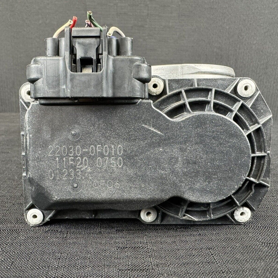 Toyota Tundra Throttle Body 4.7L OEM (22030-0F010) (2007-2009)