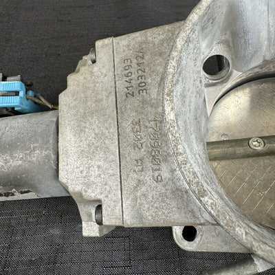 Chevrolet Suburban 1500 5.3L V8 Throttle Body OEM 17098019 2000-2002