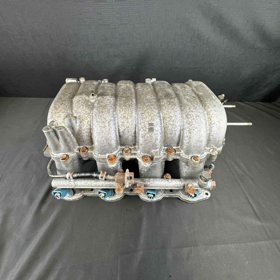Toyota Tundra  Intake Manifold W Fuel Rail INJ 4.7L OEM  2002-2005