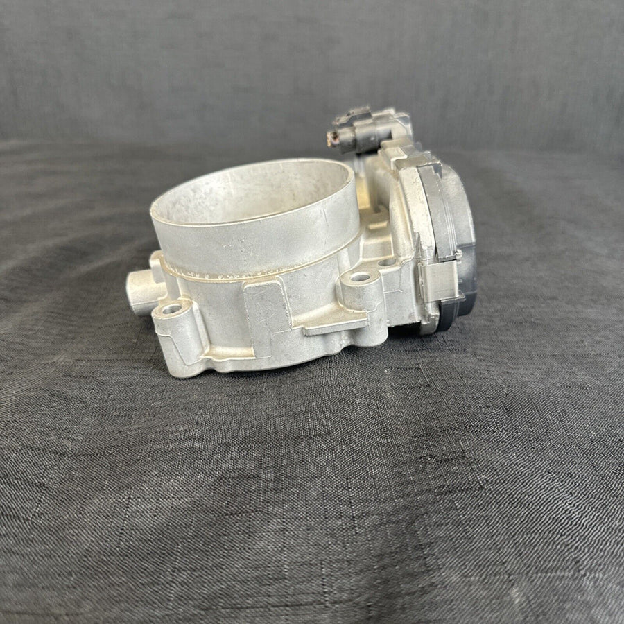 Jeep Cherokee Throttle Body 3.2L V6 OEM 05184349AC 2011-2023