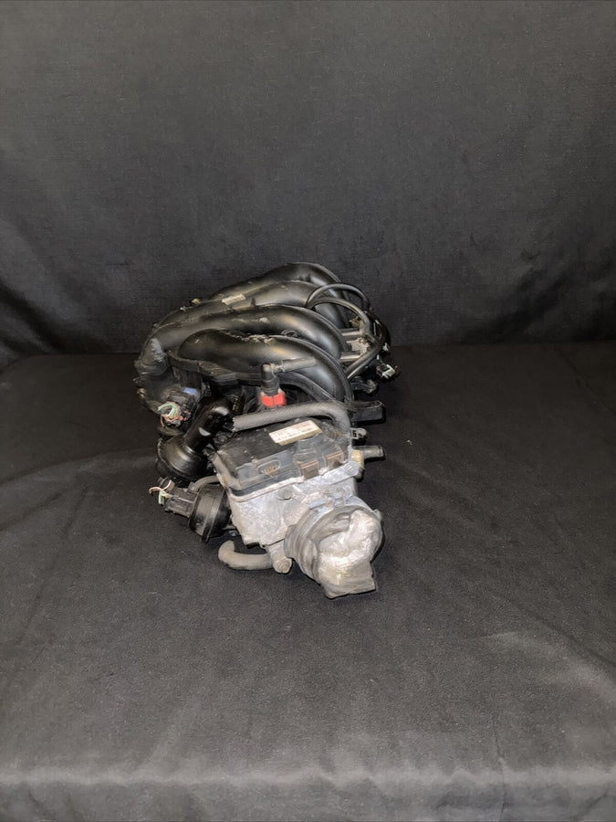 Mazda 3 Intake Manifold/Throttle Body 2.3L OEM (L37313100E) (2004-2009)