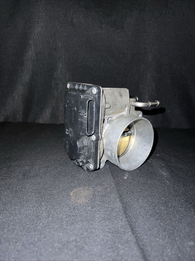 Toyota Avalon Throttle Body Assembly W/Motor 3.5L OEM (22030-0P050) (2006-2018)