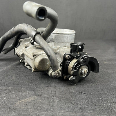 Toyota Tacoma 3.4l Throttle Body Assembly Oem 22030-62020 2001-2004