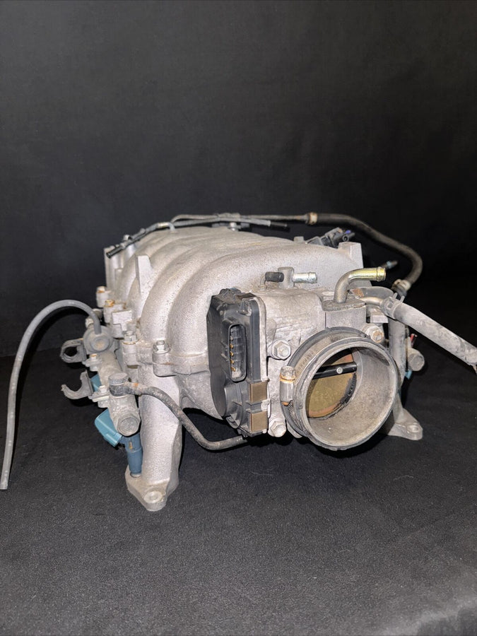 Toyota Tundra  Intake Manifold W TB & Fuel Rail INJ 4.7L 02-05 OEM  22030-50170