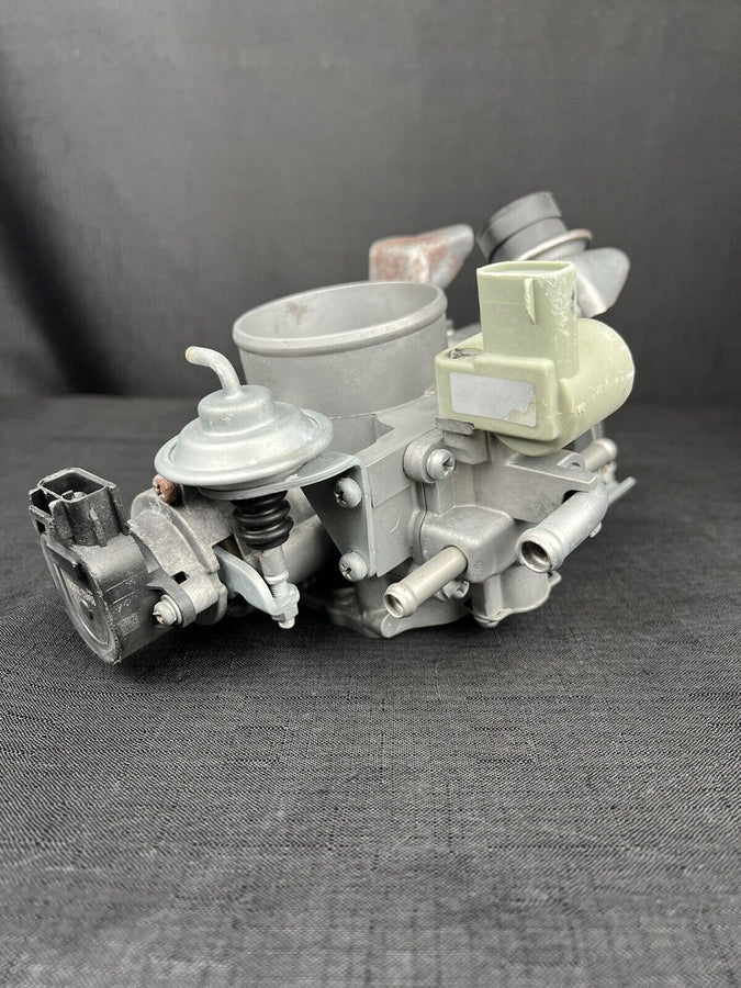 Toyota Tacoma Throttle Body 3.4L 22210-62260 OEM 1996-2003