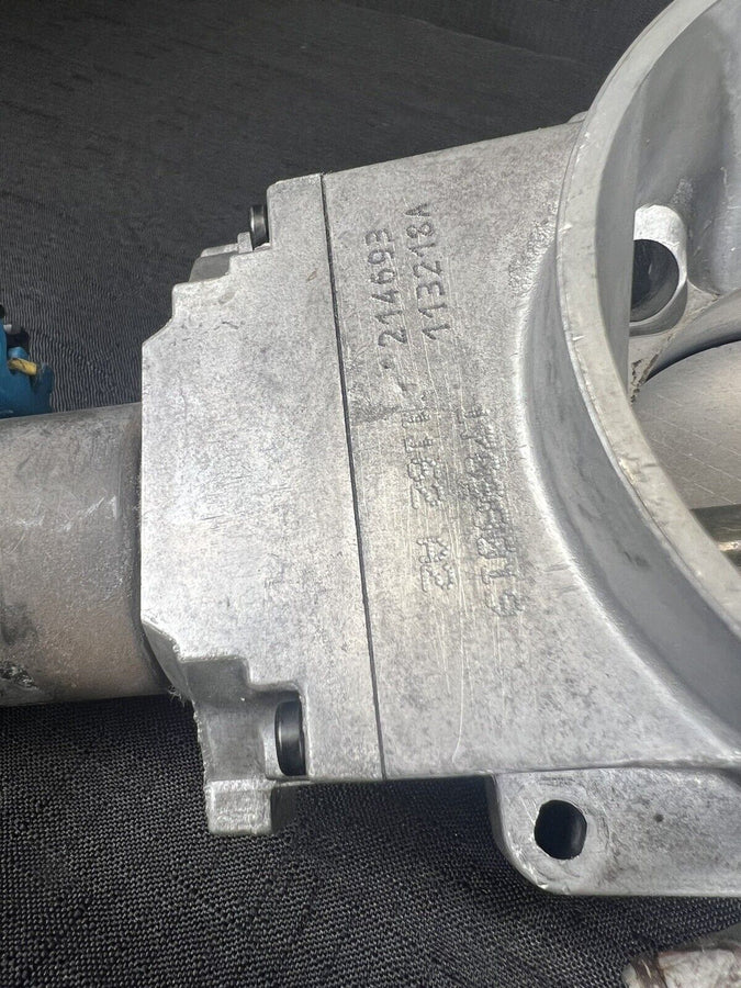 GMC Yukon 5.3L Throttle Body 2000-2002 OEM 17098019