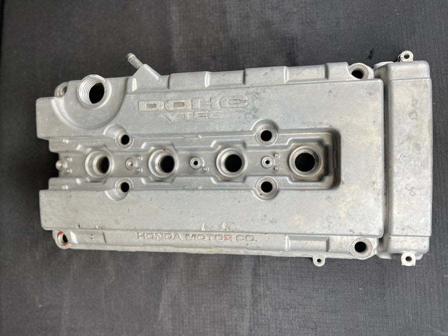 Acura integra valve cover DOHC Gsr 1994-2001