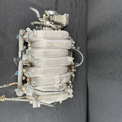 Toyota Tundra  Intake Manifold W Fuel Rail INJ 4.7L OEM  2002-2005