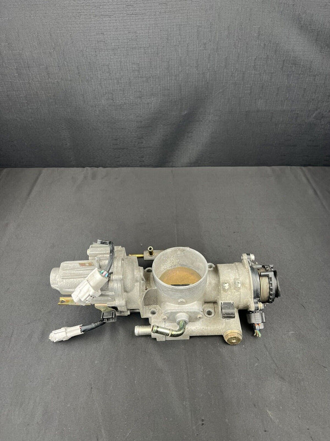 Toyota Sequoia Tundra 4.7L Fuel Throttle Body 22030-50142 1998-2002