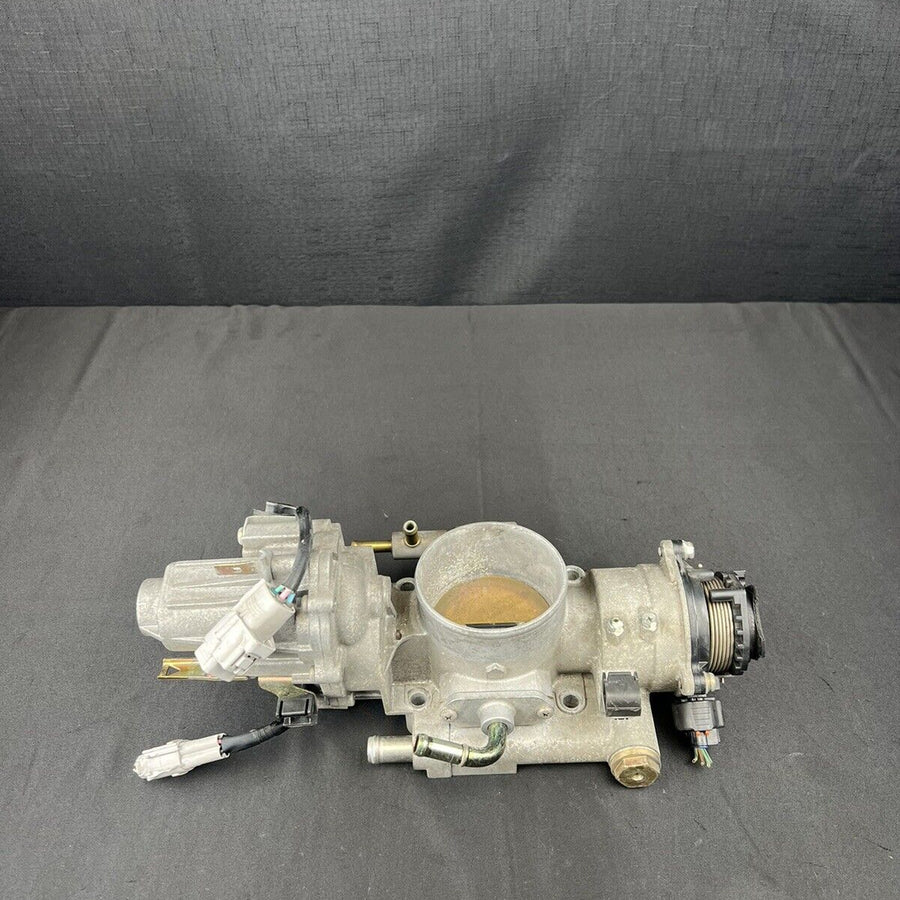 Toyota Sequoia Tundra 4.7L Fuel Throttle Body 22030-50142 1998-2002