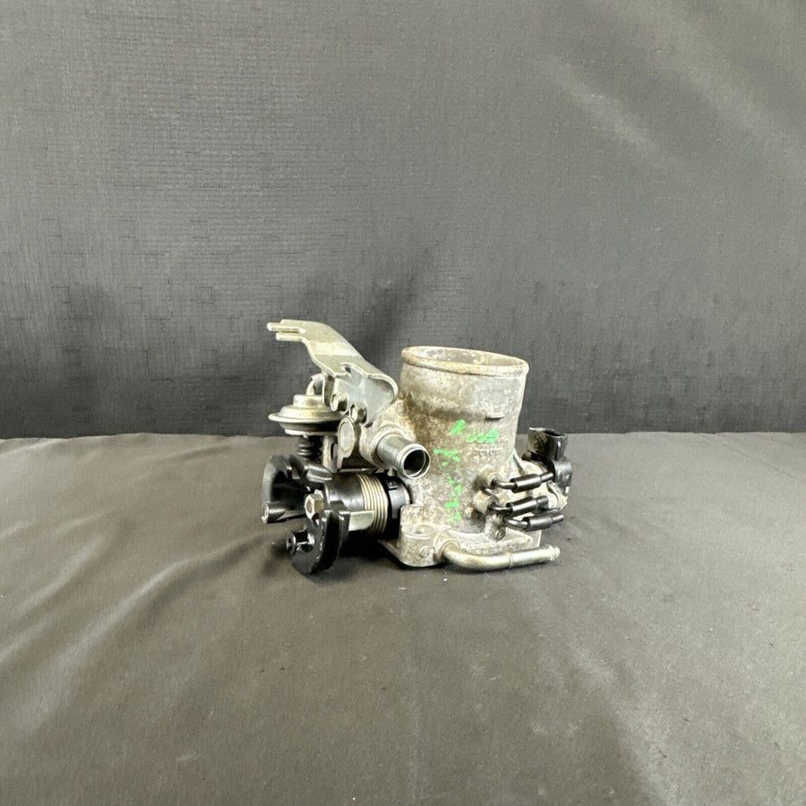 Toyota Tacoma Throttle Body  2.7L & 2.4L 00-04 (22210-75250) 4 Runner AT