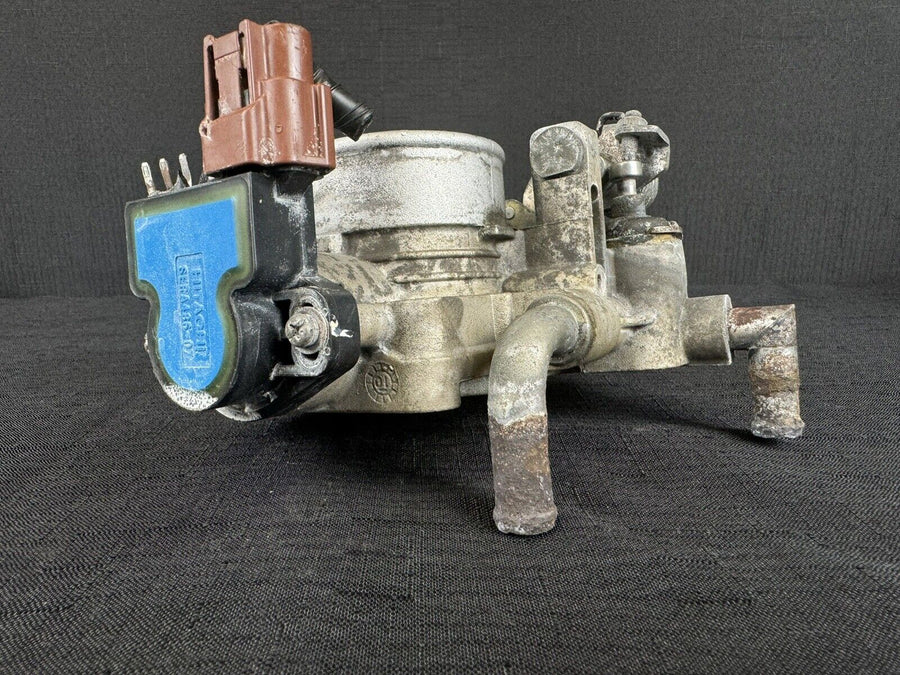 Nissan Frontier Throttle Body 3.3L 16118-4S111 OEM 1999-2000, 2002-2004