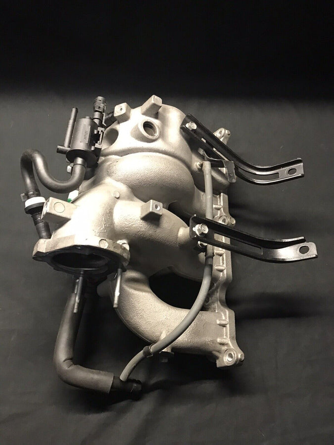 Hyundai Genesis Coupe A/T 2.0L Intake Manifold OEM (2008-2012)