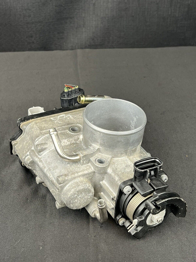Toyota Tacoma 3.4l Throttle Body Assembly Oem 22030-62020 2001-2004