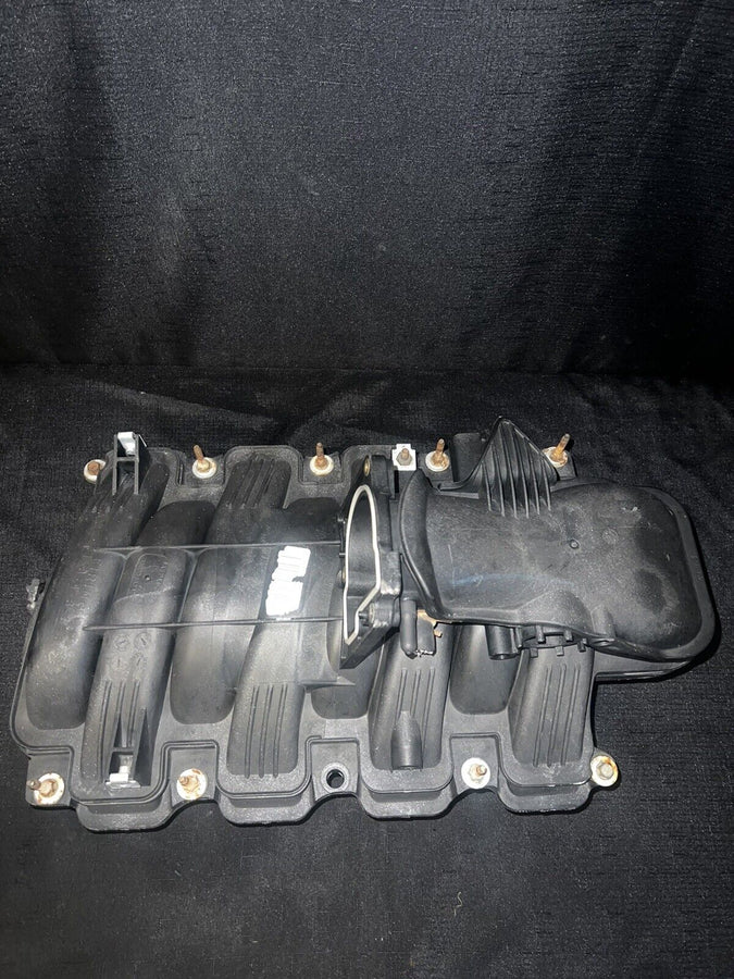Dodge Durango Intake Manifold Oem 53032774AA 2005-2007 No EGR