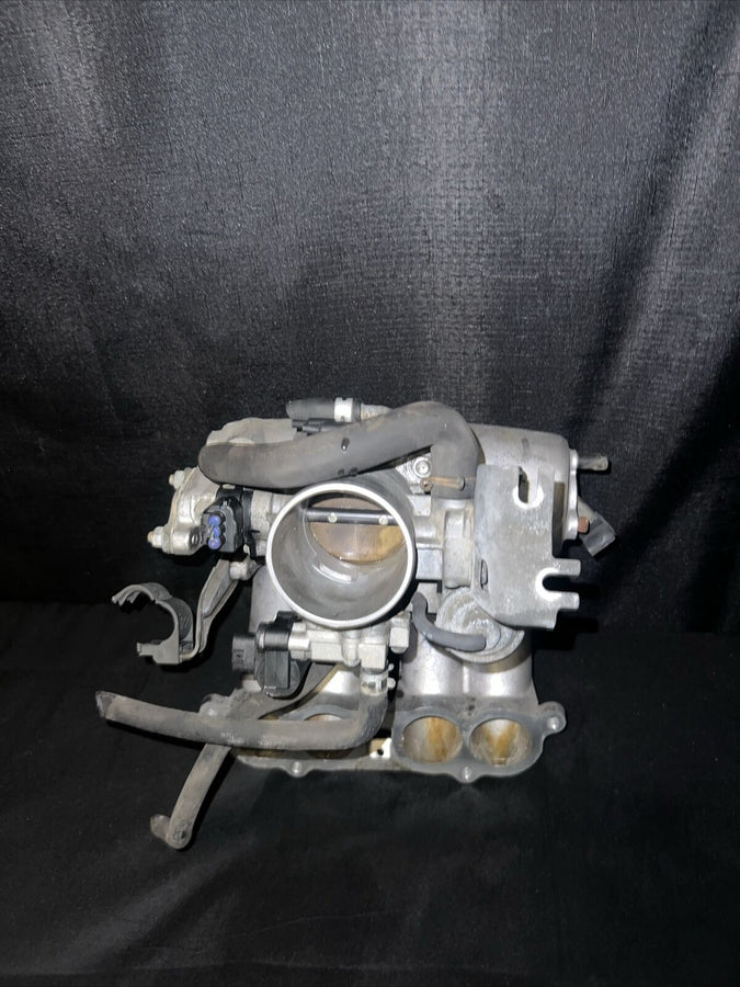 Toyota Tacoma Throttle Body 2.7L & 2.4L  00-04 (22210-75250) AT OE