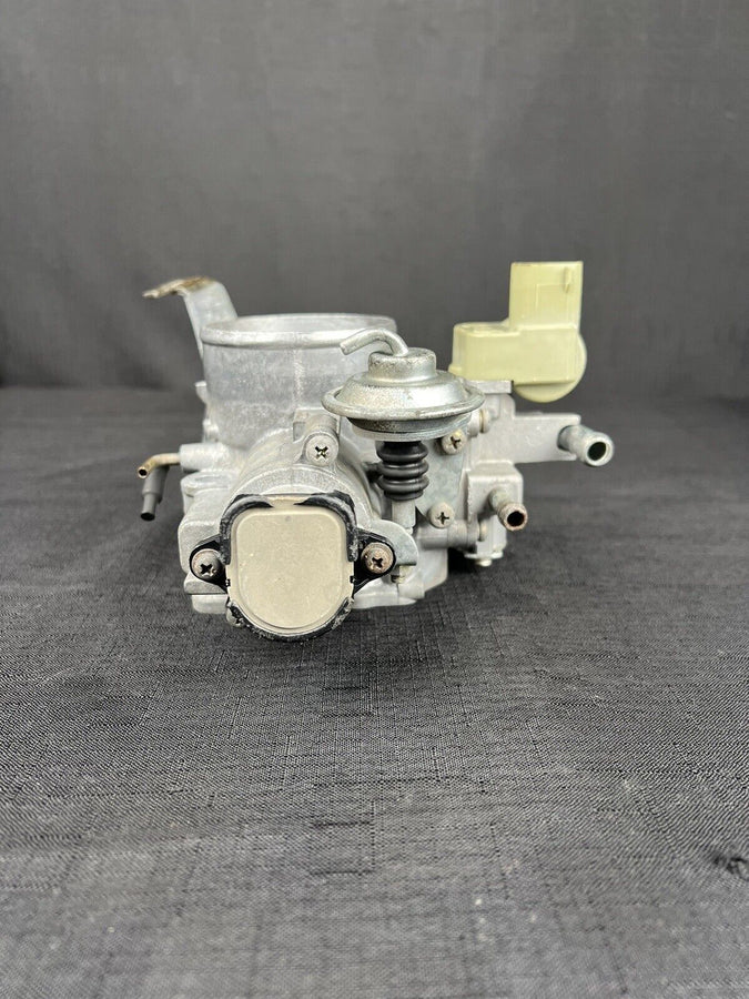 Toyota Tundra Throttle Body 3.4L 22210-62220 OEM 2000-2003