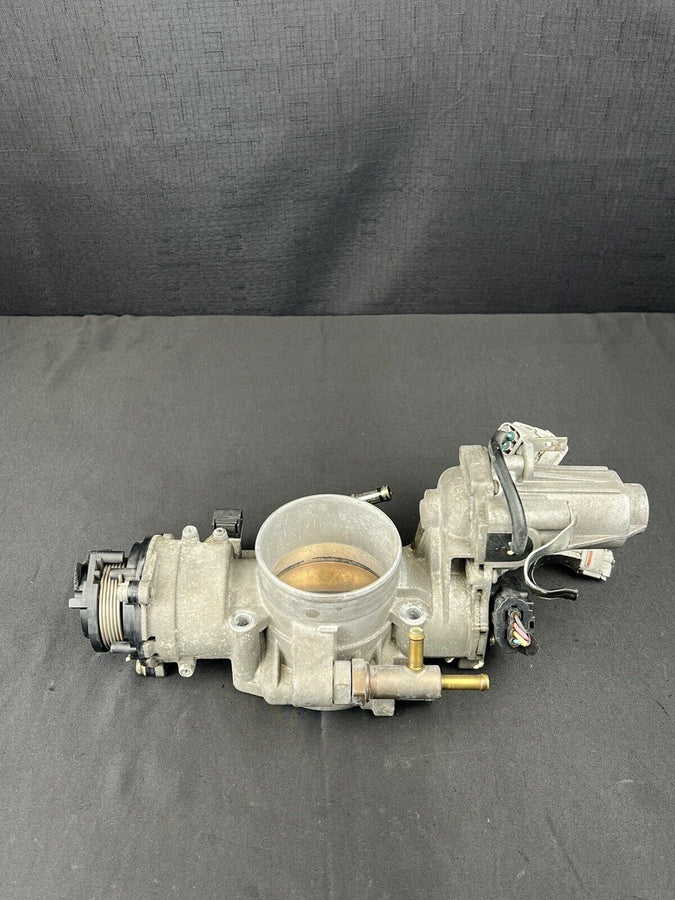 Toyota Sequoia Tundra 4.7L Fuel Throttle Body 22030-50142 1998-2002