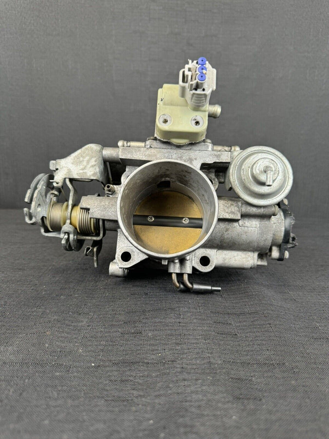 Toyota 4Runner Throttle Body 3.4L 22210-62220 OEM 1996-1999
