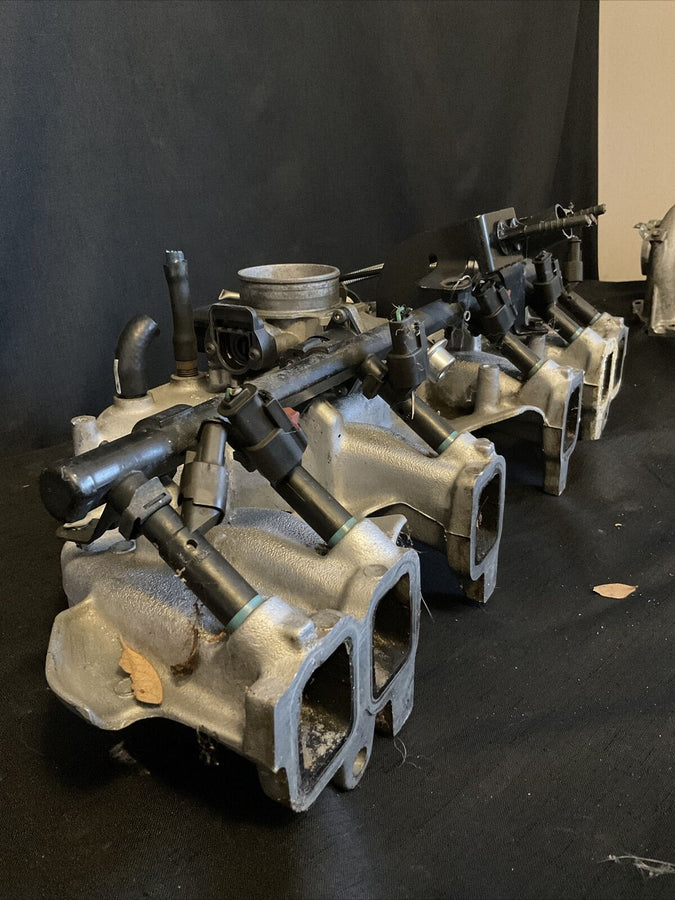 Jeep 4.0L Intake Manifold Assembly 04854036AB 1996-2006