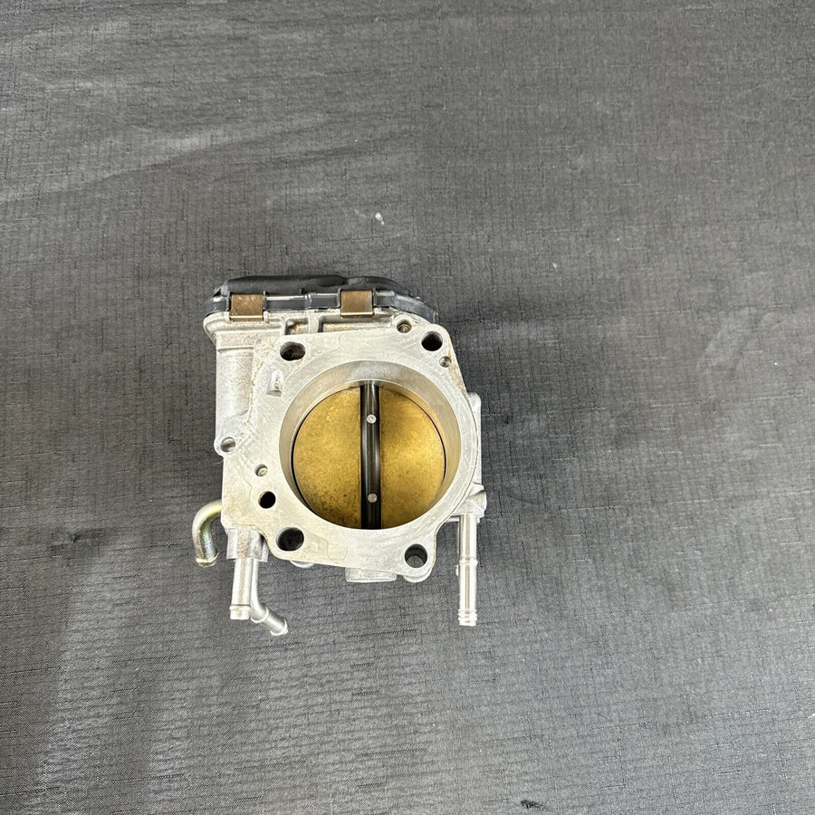 Toyota Tundra Throttle Body Assembly/Motor 4.7L OEM (22030-50170) (02-04)