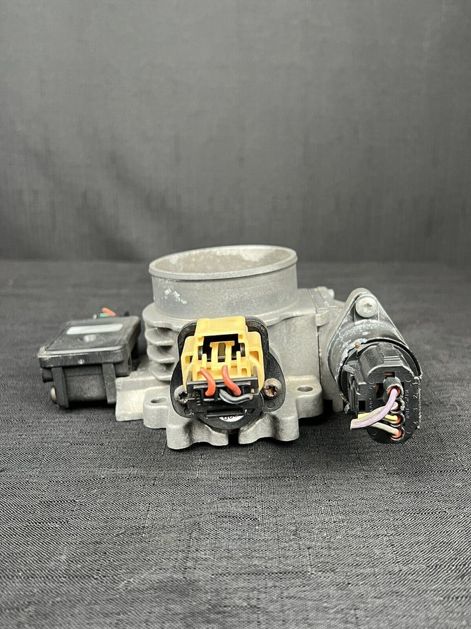 Jeep Grand Cherokee Throttle Body 4.0L 53013290AA OEM 2002-2004