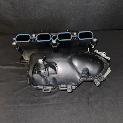 GM Chevrolet Impala Intake Manifold Assembly 2.5L OEM (12639885) (2014-2019)