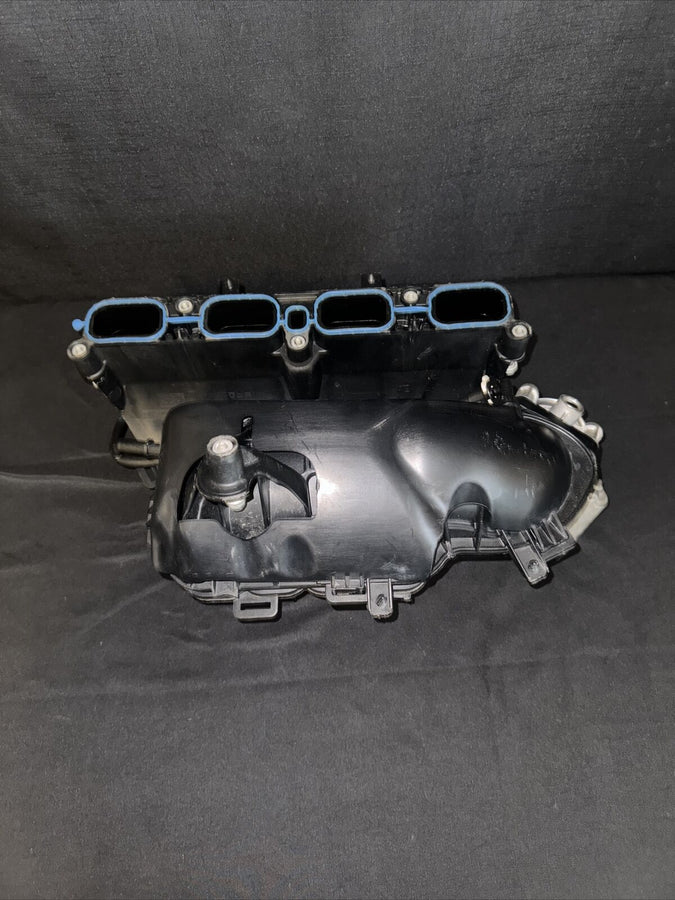 GM Chevrolet Impala Intake Manifold Assembly 2.5L OEM (12639885) (2014-2019)