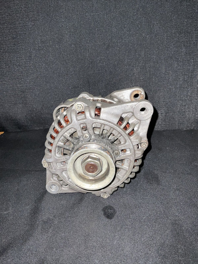Mazda Protege Alternator 2.0L OEM (FP34-18-300B) (1996–2003)