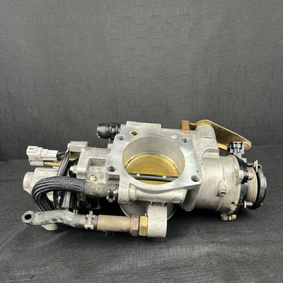ToyotaTundra Throttle Body Assembly 4.7L 22030-50142 2000-2002