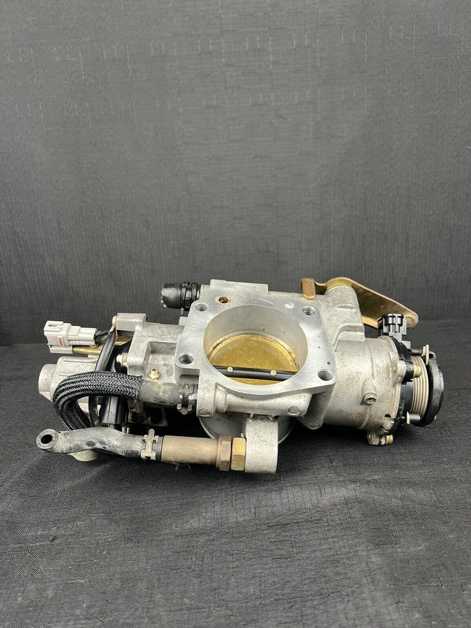 ToyotaTundra Throttle Body Assembly 4.7L 22030-50142 2000-2002