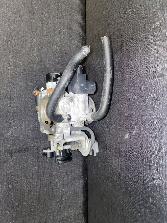 Toyota Tacoma 2.7L-2.4L Throttle Body 2000-2004 (22210-75250)