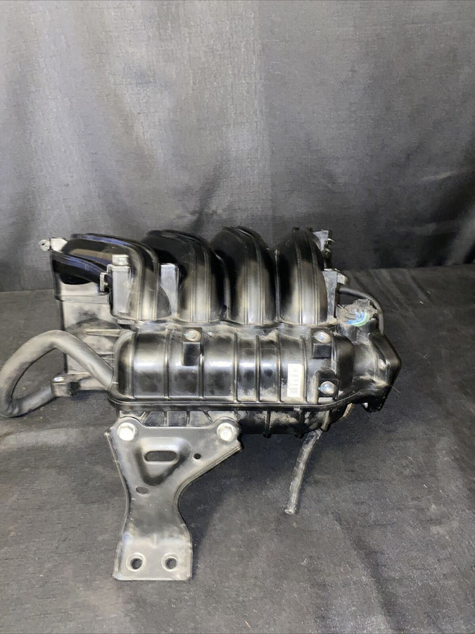 Hyundai Sonata Intake Manifold 2.4L Hybrid OEM 2011-2015 Optima