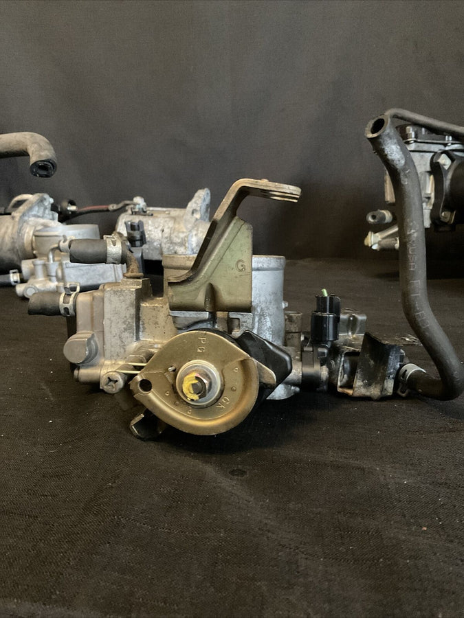 Honda Accord Throttle Body 3.0L  1998-2001 OEM